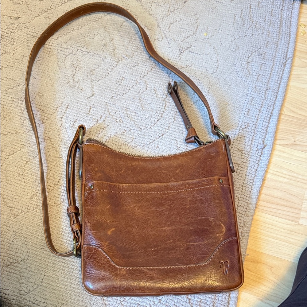 Frye • Melissa Swing Pack Zip Crossbody Bag